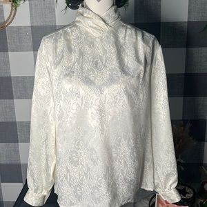 VTG Notches Long Sleeve Flower Blouse